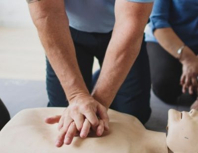 Essential First Aid at Work course Essential First Aid at Work course